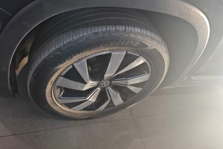 Used Volkswagen Tayron 2020 280TSI Two-Wheel Drive Luxury Connect Edition Left Front Wheel Hub