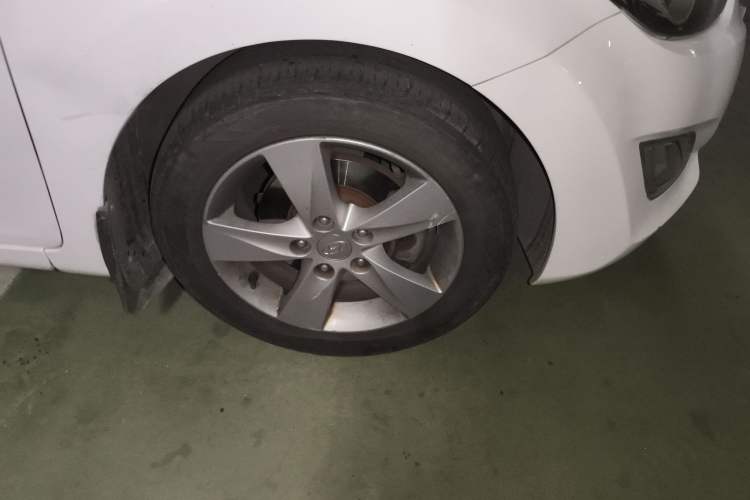 Used Hyundai Elantra (5th Generation / Langdong) 2012 1.6L Manual Leading Model
