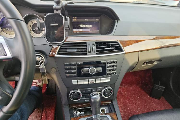 Used Mercedes-Benz C-Class 2011 C 200 CGI Elegant Model