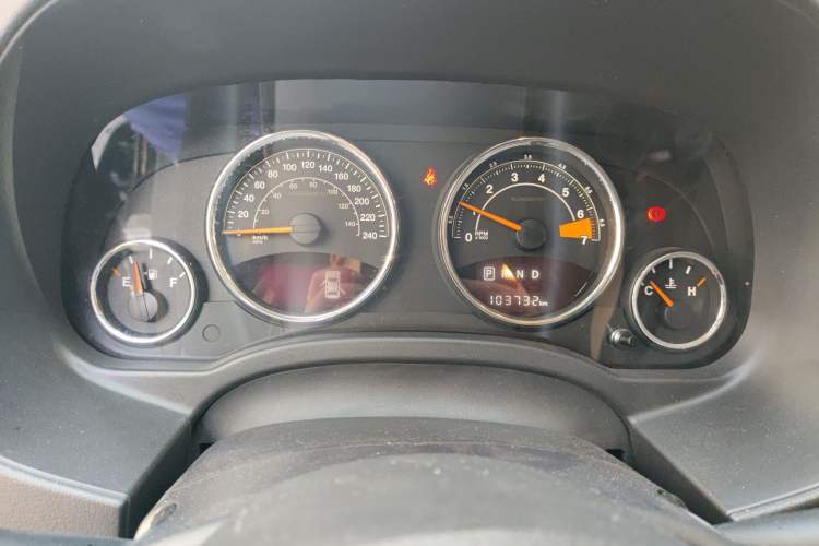 Used Jeep Compass 2014 Revised Version 2.4L Four-Wheel Drive Comfort Edition Instrument Cluster