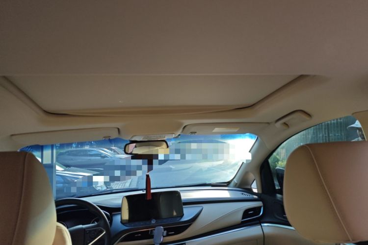 Used Buick GL8 2023 Facelifted Land Cruiser Executive Luxury Version Headliner