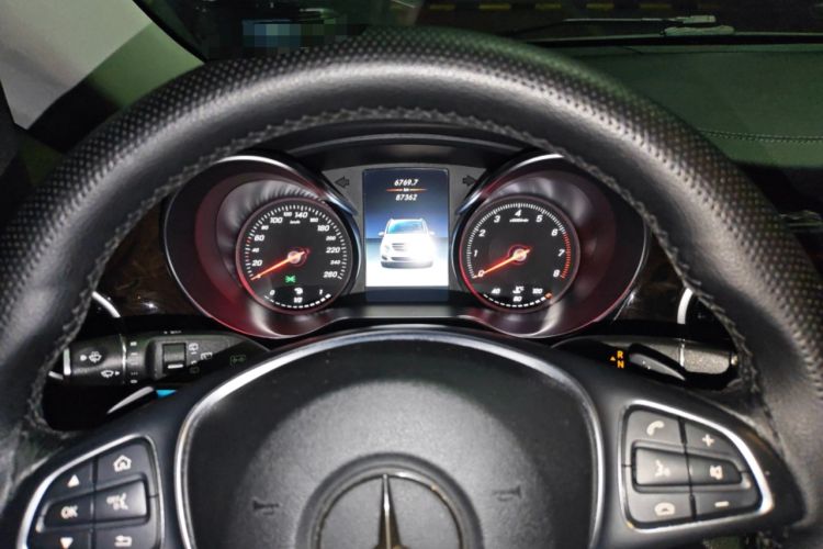 Used Mercedes-Benz V-Class 2018 V 260 Prestige Edition China VI
