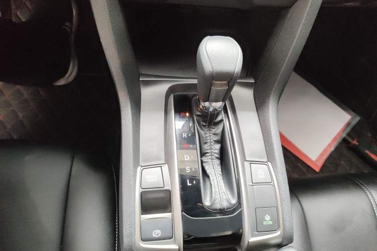 Used Honda Civic 2021 HATCHBACK 220TURBO CVT New Trendsetter