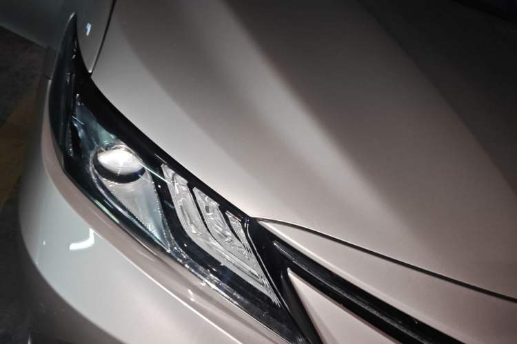 Used Toyota Camry 2021 2.0G Luxury Edition