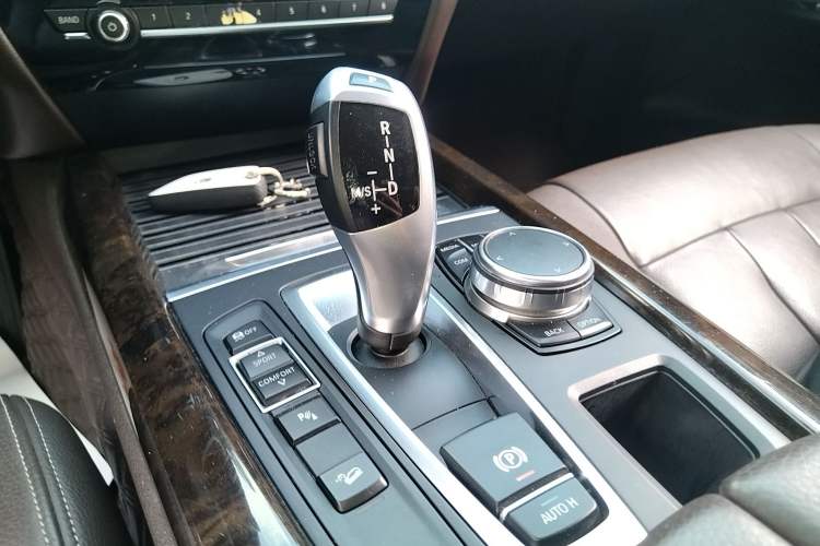Used BMW X5 2017 xDrive28i Gear Lever