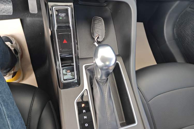 Used Roewe i5 2023 1.5L CVT Luxury Edition
