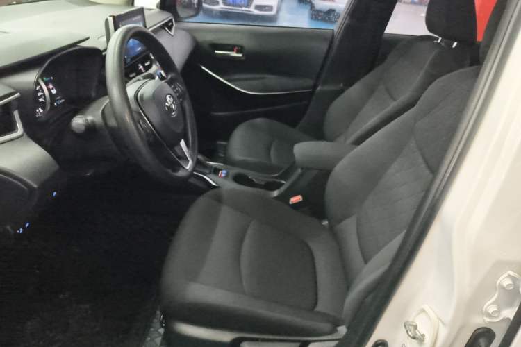 Used Toyota Corolla 2021 Dual-Motor 1.8L E-CVT Elite Edition Left Front Seat