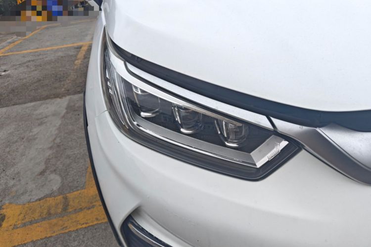 Used BYD Yuan Pro 2021 401 km Luxury Version Right Front Headlight