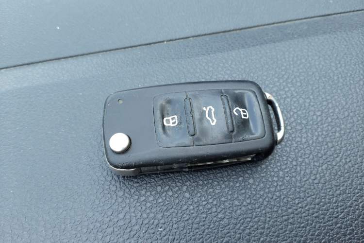 Used Volkswagen Santana 2013 1.6L Automatic Comfort Edition