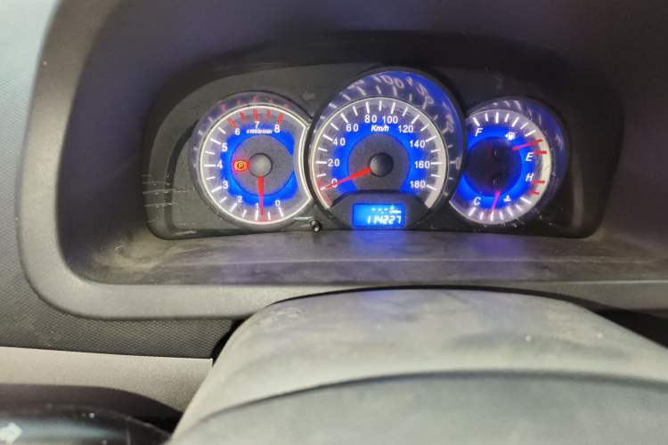 Used Suzuki Wagon R 2015 1.4L Manual All-Around Upgrade Version
