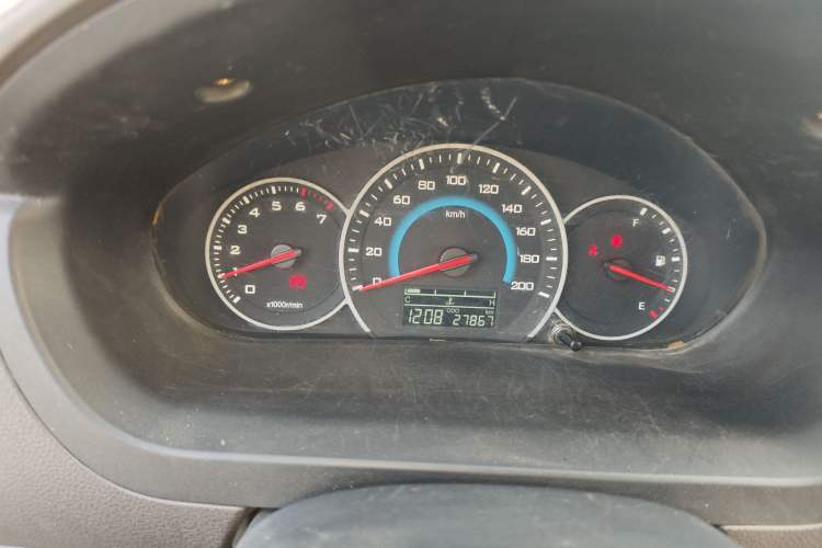 Used Wuling Rongguang V 2015 1.2L Standard Version
