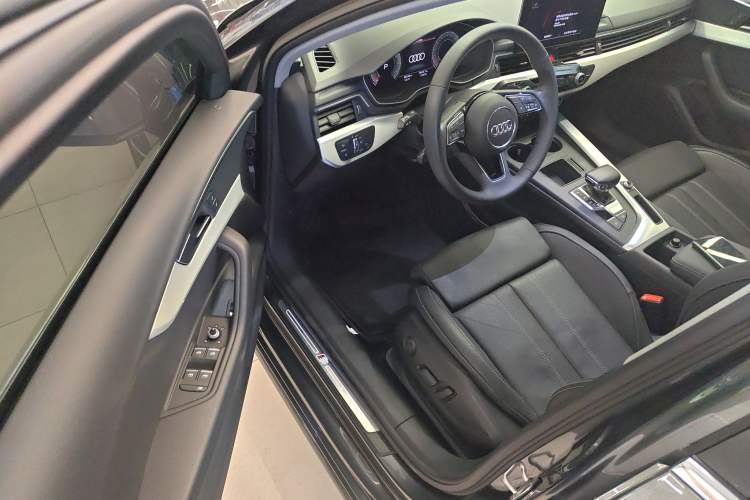 Used Audi A4L 2023 40 TFSI Fashion Dynamic Model