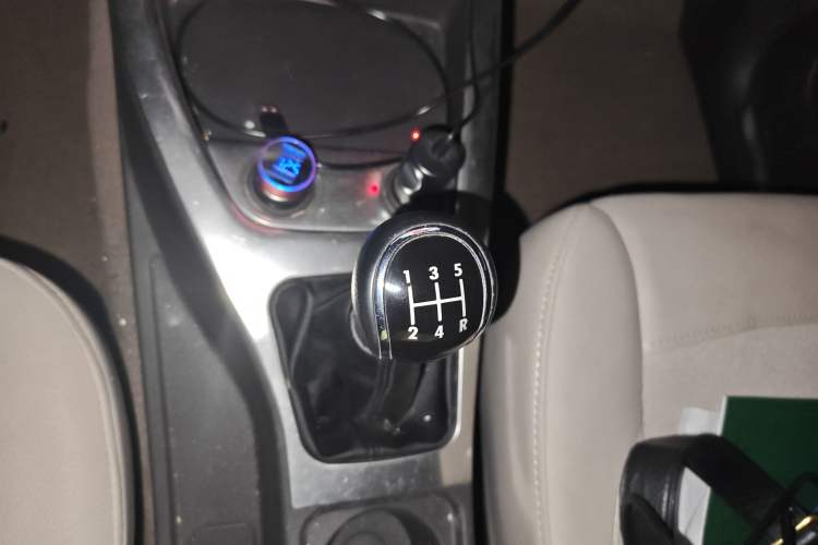 Used Wuling Hongguang 2015 1.5L S Basic Version China V Standard
