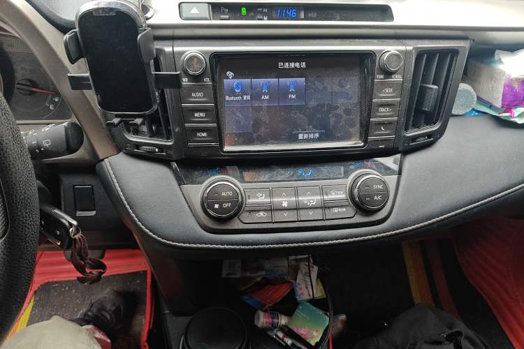 Used Toyota RAV4 2015 2.0L CVT Two-Wheel Drive Fashion Edition
