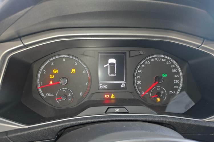 Used Volkswagen T-ROC 2018 230TSI DSG Two-Wheel Drive Advanced Version China V Standard
