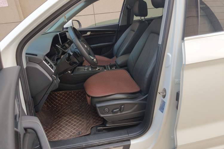 Used Audi Q5L 2020 Updated 40 TFSI Prestige Fashion Edition
