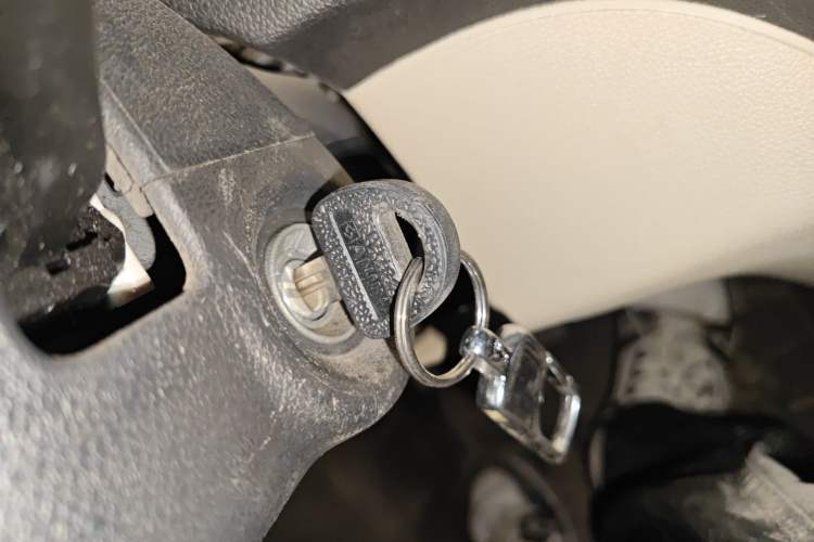 Used CHANGAN KAICHENG Ruixing M80 2019 1.5L Comfort Version 2-Seater Single-Steaming Air-Conditioned China VI Standard Flat Roof Side-Hinged Doors – DAM15KR Vehicle Key