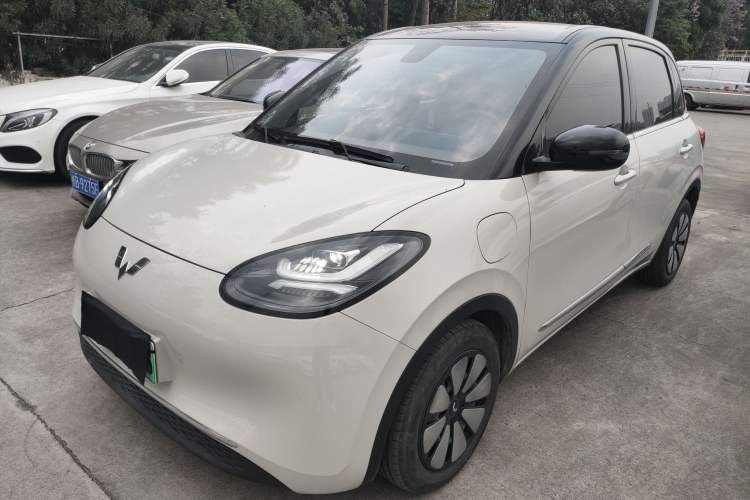 Used Wuling Bingo 2023 410 km Lingxi Deluxe Edition