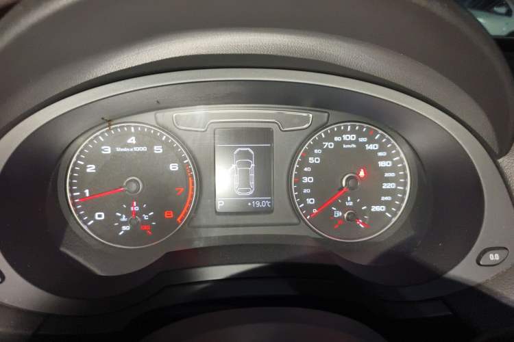 Used Audi Q3 2018 30th Anniversary Edition 30 TFSI Fashion Model Instrument Cluster