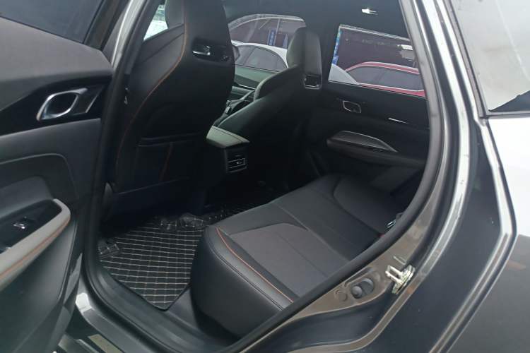 Used Oshan Z6 2022 Blue Whale 1.5T DCT Luxury Model
