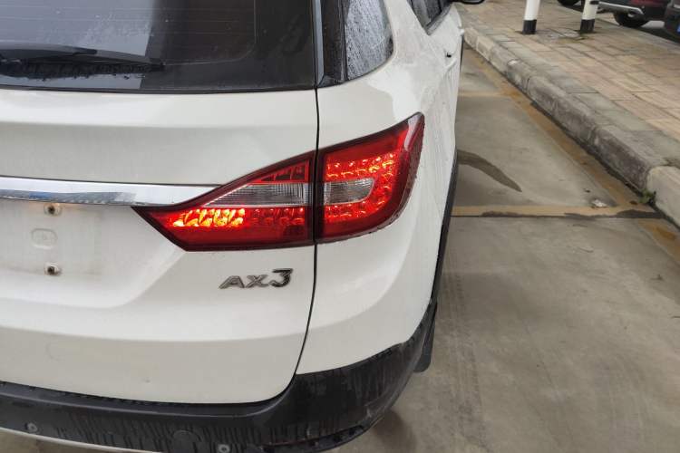 Used Dongfeng Aeolus AX3 2016 1.5L Automatic Shangkue Model Right Rear Taillight