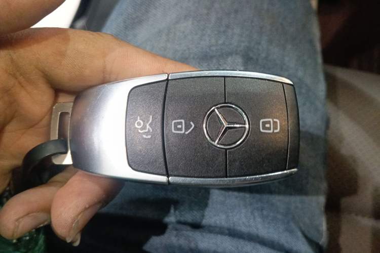 Used Mercedes-Benz GLE 2021 GLE 350 4MATIC Dynamic Edition Interior 1