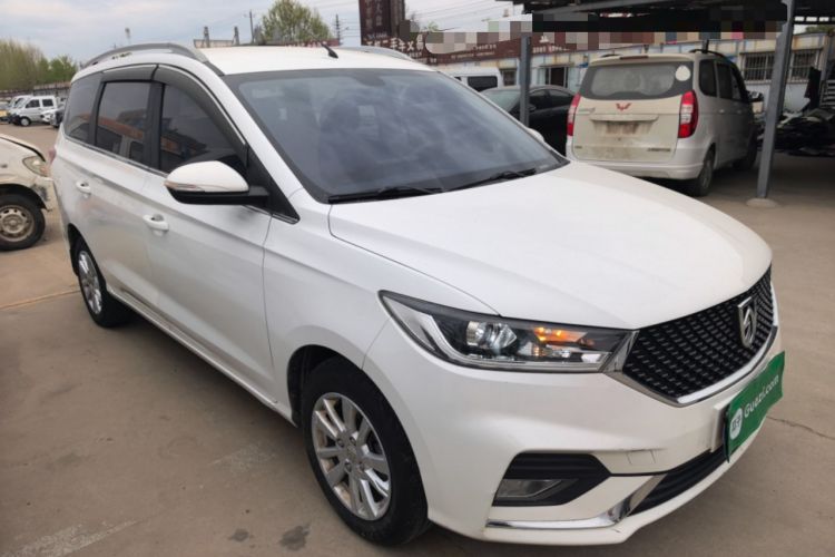 Used Baojun 360 2019 Revised Version 1.5L Manual Elite China VI Exterior 1