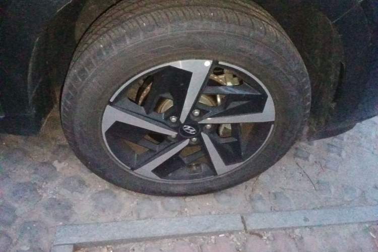 Used Hyundai ix35 2021 2.0L Automatic 2WD GLS Leading Edition Exterior 4