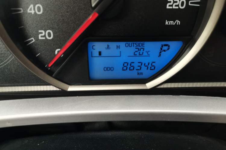 Used Toyota RAV4 2016 2.0L CVT Two-Wheel Drive Fashion Edition China V Standard