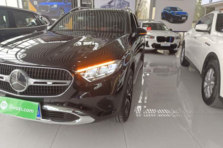 Used Mercedes-Benz GLC 2023 GLC 260 L 4MATIC Dynamic Edition 5-seater
