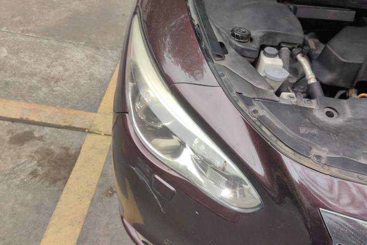 Used Infiniti QX60 2014 2.5 S/C Hybrid Two-Wheel Drive Excellence Edition Right Front Headlight