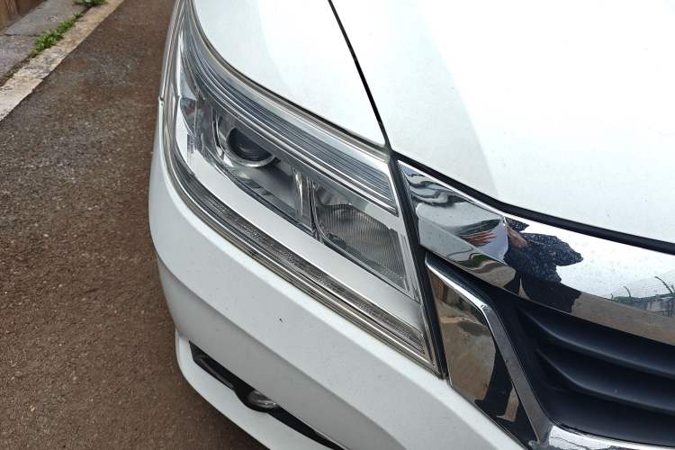 Used Honda Crider 2013 1.8L automatic luxury edition