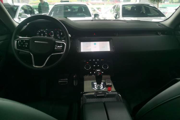 Used Land Rover Range Evoque 2021 Range Rover Velar 249 PS R-Dynamic S Performance Edition Center Console