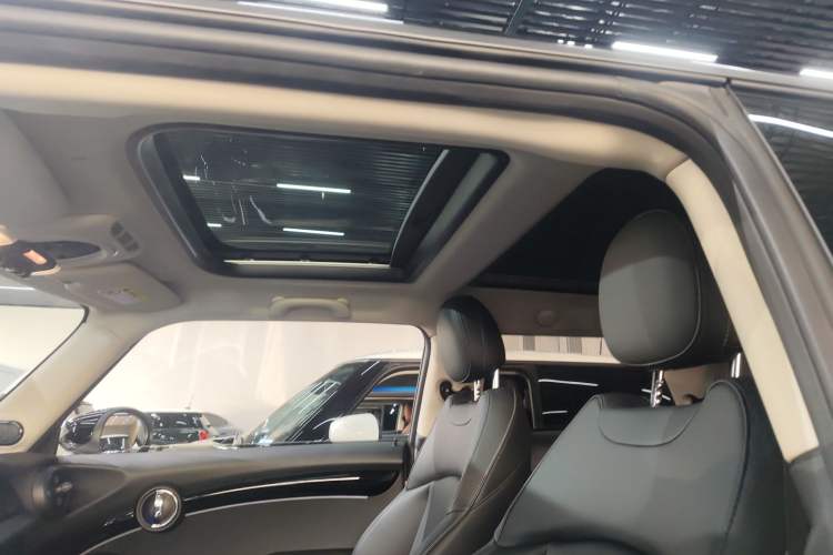 Used MINI MINI 2022 Updated 1.5T COOPER Classic Edition