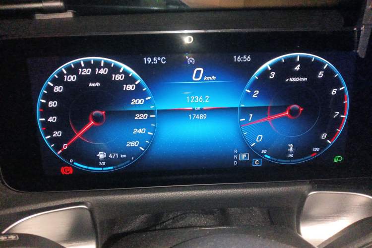 Used Mercedes-Benz GLB 2022 Second Facelift GLB 200 Dynamic Edition