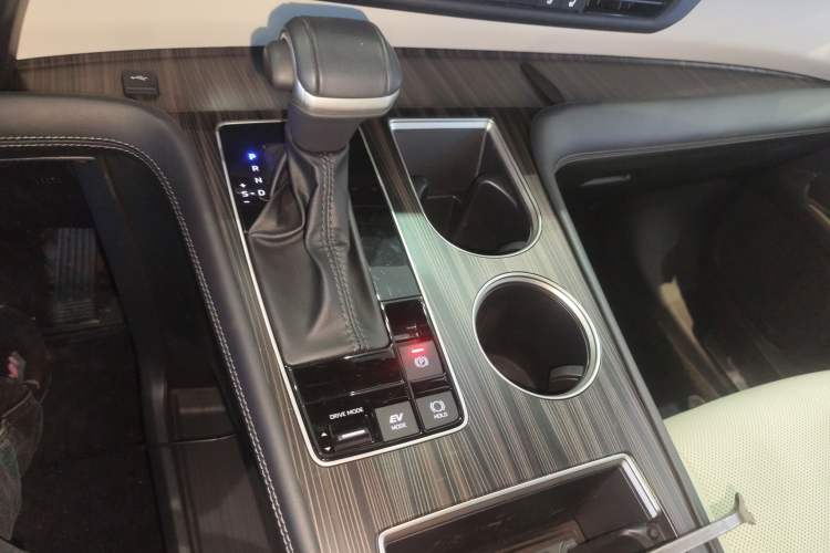 Used Toyota Sienna 2024 2.5L Hybrid Four-Wheel Drive Prestige Edition