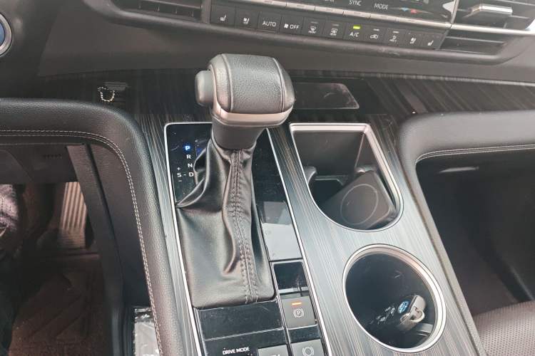 Used Toyota SIENNA 2021 2.5L Hybrid Platinum Edition