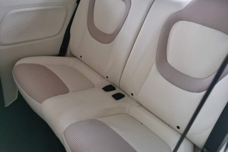 Used Wuling Hongguang MINIEV 2024 3rd Generation 215km Advanced Version Left Rear Seat