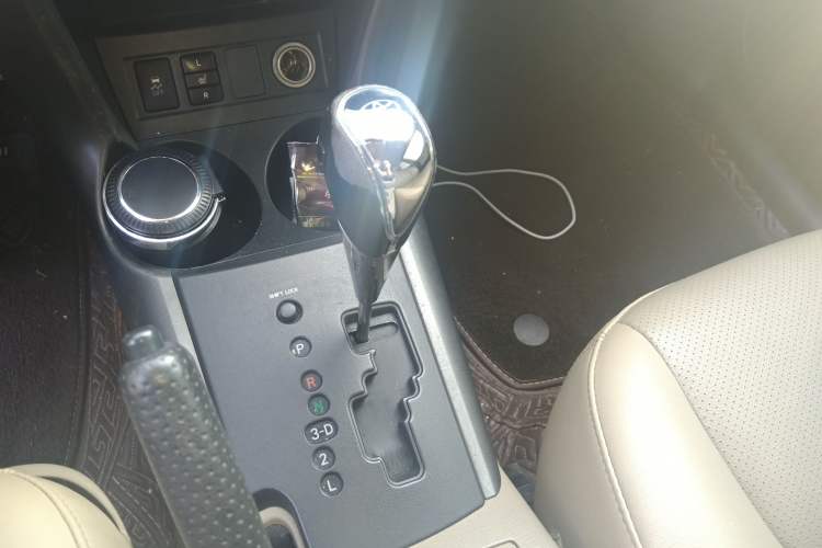 Used Toyota RAV4 2011 2.0L Automatic Luxury Edition
