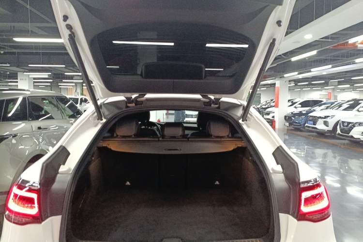 Used Mercedes-Benz GLC Coupe 2020 GLC 260 4MATIC Coupe SUV
