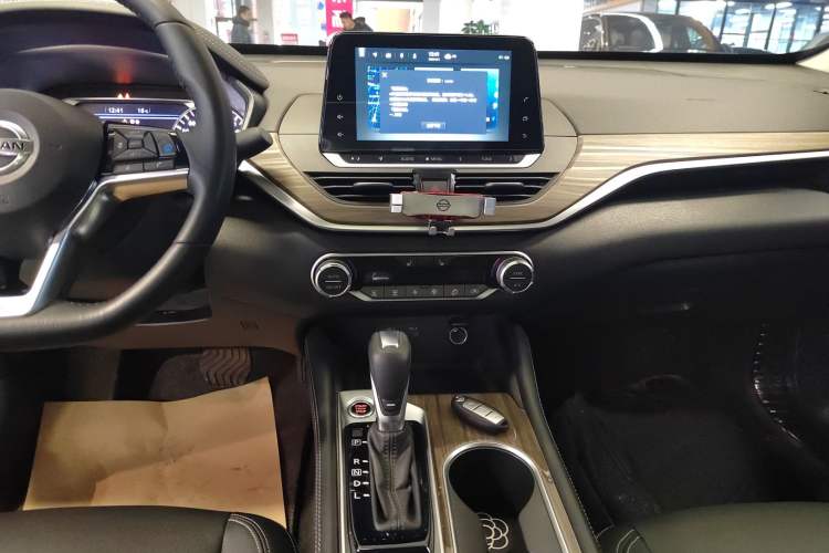 Used Nissan Teana 2021 2.0L XL Upper AD1 Smart Drive & Navigation Edition
