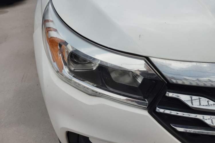 Used GAC Trumpchi GS4 2015 200T Manual Elite Edition Right Front Headlight