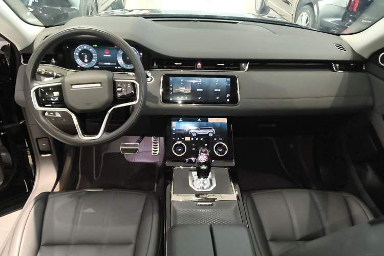 Used Land Rover Range Evoque 2023 Aurora L 249 PS Collins Antique Bronze Special Edition Center Console