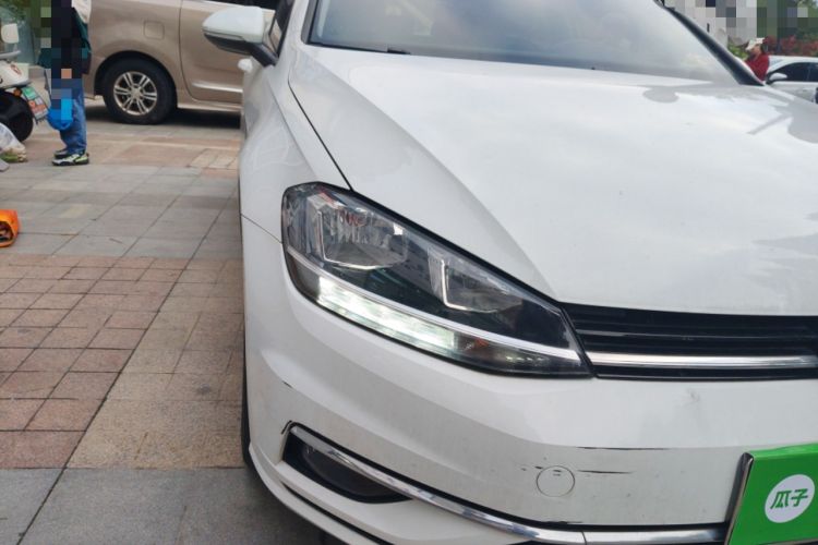 Used Volkswagen Golf 2020 Zhiai Edition 200TSI DSG Comfortable & Ambitious Version
