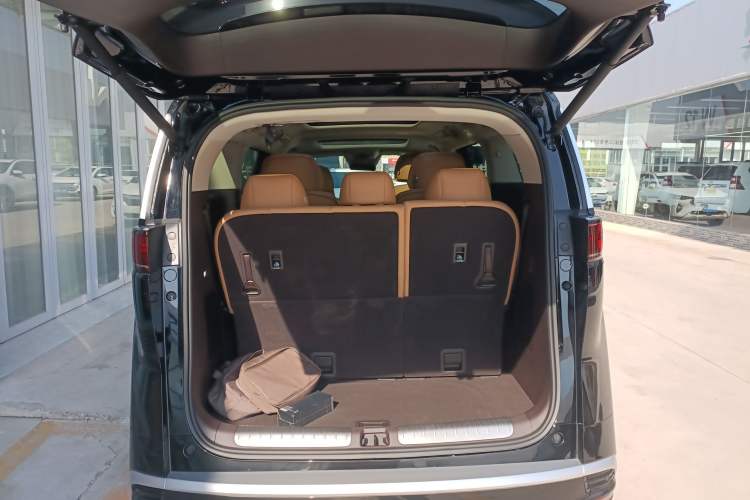 Used Denza D9 2024 DM-i 980 Four-Wheel Drive Prestige Model