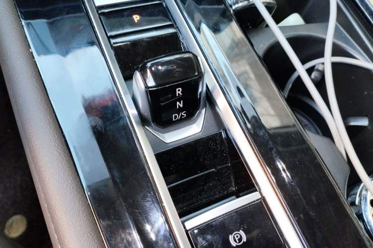 Used Volkswagen Viloran 2023 Revised 380TSI Prestige Edition
