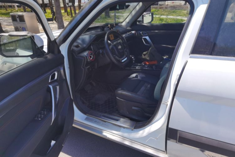 Used BAIC Off-Road BJ20 2016 1.5T CVT Luxury Model Driver Seat