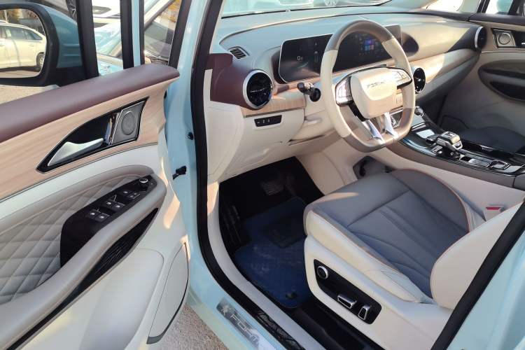 Used FORTHING Yacht 2022 1.5T DCT Chasing-the-Waves Edition
