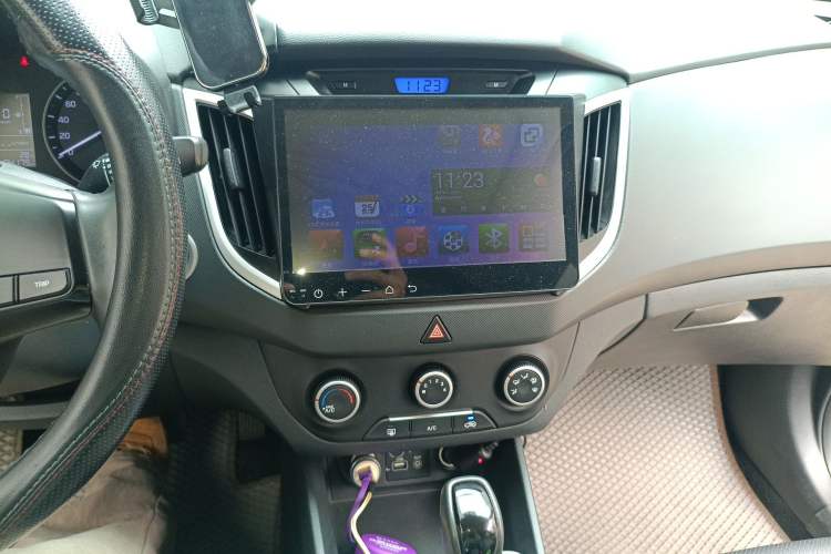 Used Hyundai ix25 2015 1.6L Automatic Two-Wheel Drive Smart GLS Trim Audio And AC Panel