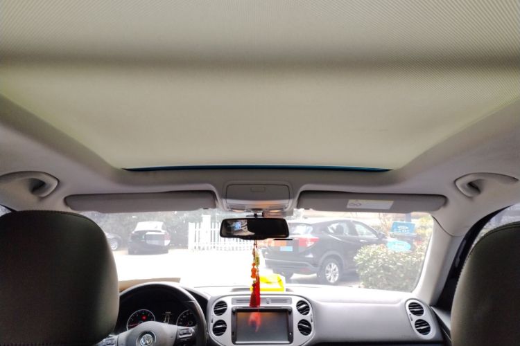 Used Volkswagen Tiguan 2015 1.8TSI Manual Two-Wheel-Drive Limited Edition
